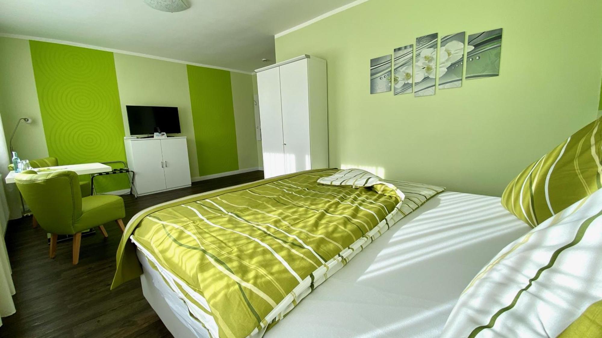 Pension Ruessel-Pub Sangerhausen Kültér fotó